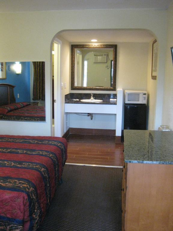 Sunshine Motel San Bernardino Værelse billede